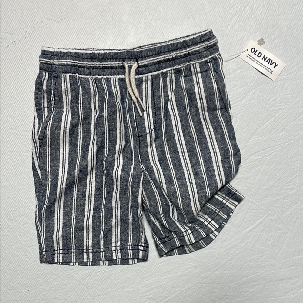Old Navy Boy’s Striped Gray Shorts